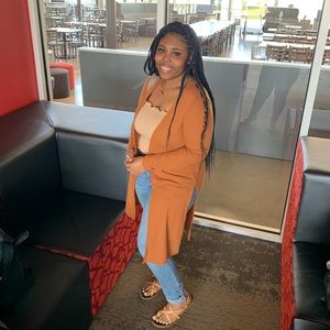 Meet your Posher, Armani